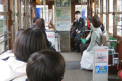 車内での解説イメージ